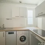 Spacious 4-bedroom In Alesia Apartament