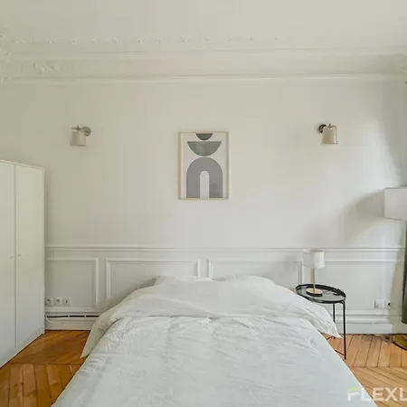 Spacious 3-bedroom In Alesia Paris